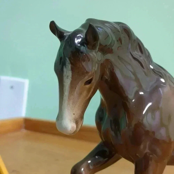 Beswick  Mare and foal figures - Picture 5 of 9